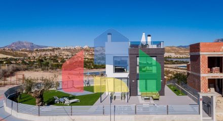 Строительство автономных вилл новой постройки, с частными бассейнами и современной отделкой.