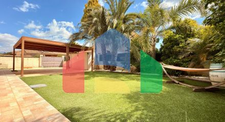 Increadible Villa  with 6 bedrooms for sale in Muchamiel, Alicante