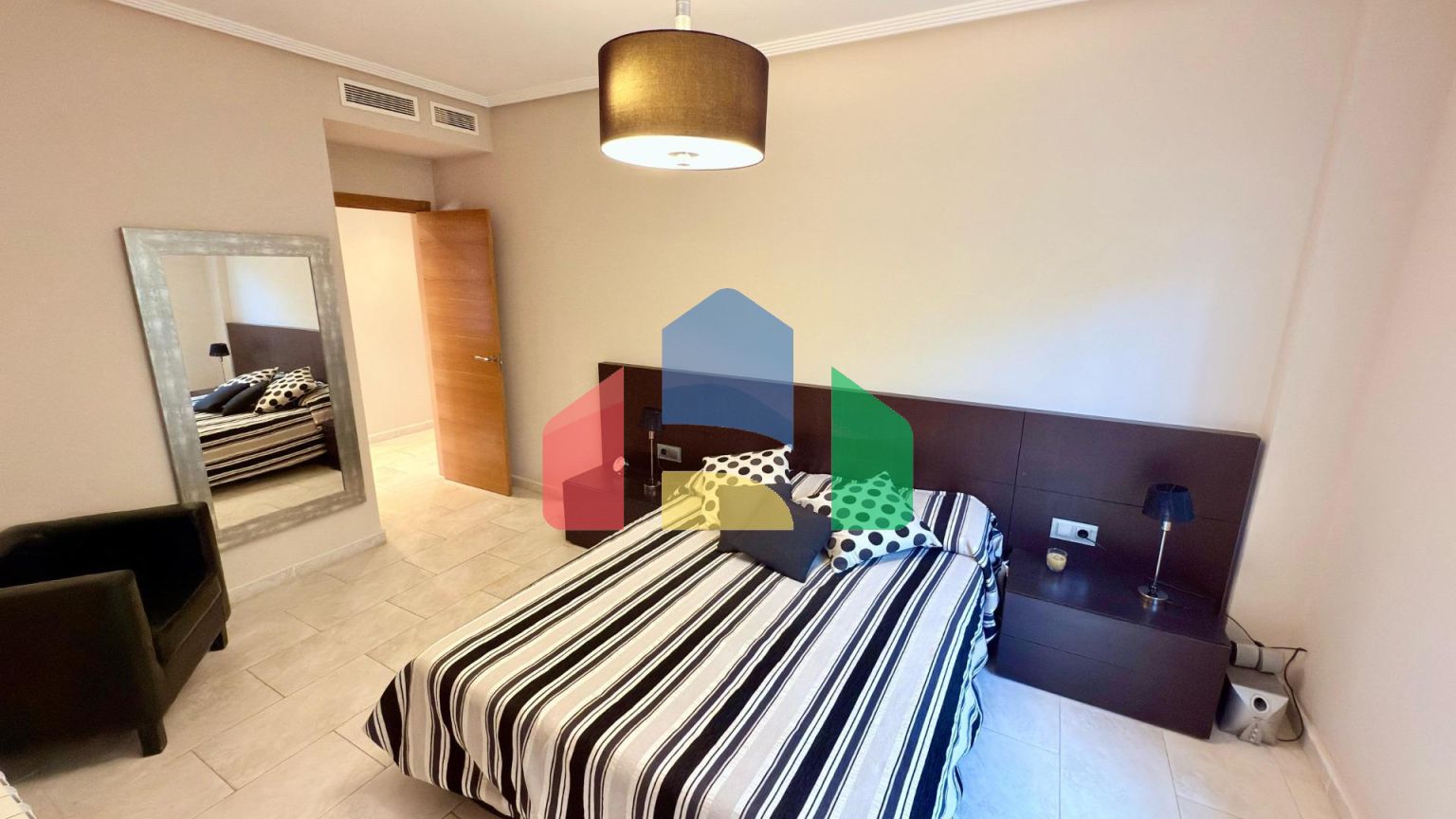 Эксклюзиваня вилла с 6 спальнями в г. Мучамьель, Аликанте.