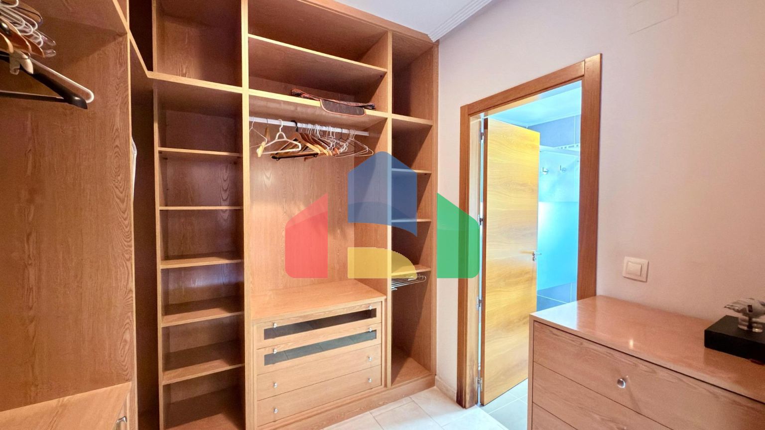 Эксклюзиваня вилла с 6 спальнями в г. Мучамьель, Аликанте.