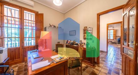 Испанское поместье, настоящий оазис вблизи от города.