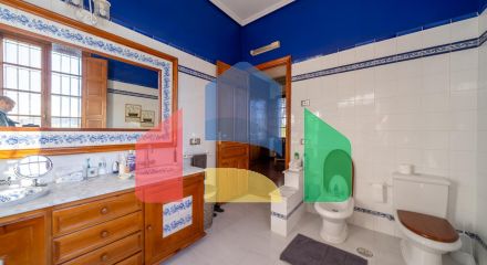 Испанское поместье, настоящий оазис вблизи от города.