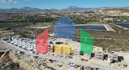 Строительство автономных вилл новой постройки, с частными бассейнами и современной отделкой.