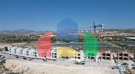 Строительство автономных вилл новой постройки, с частными бассейнами и современной отделкой.