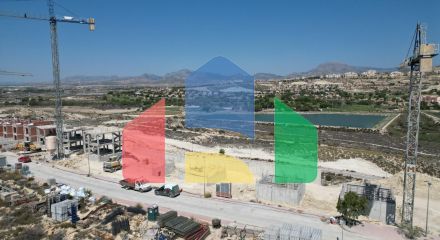 Строительство автономных вилл новой постройки, с частными бассейнами и современной отделкой.