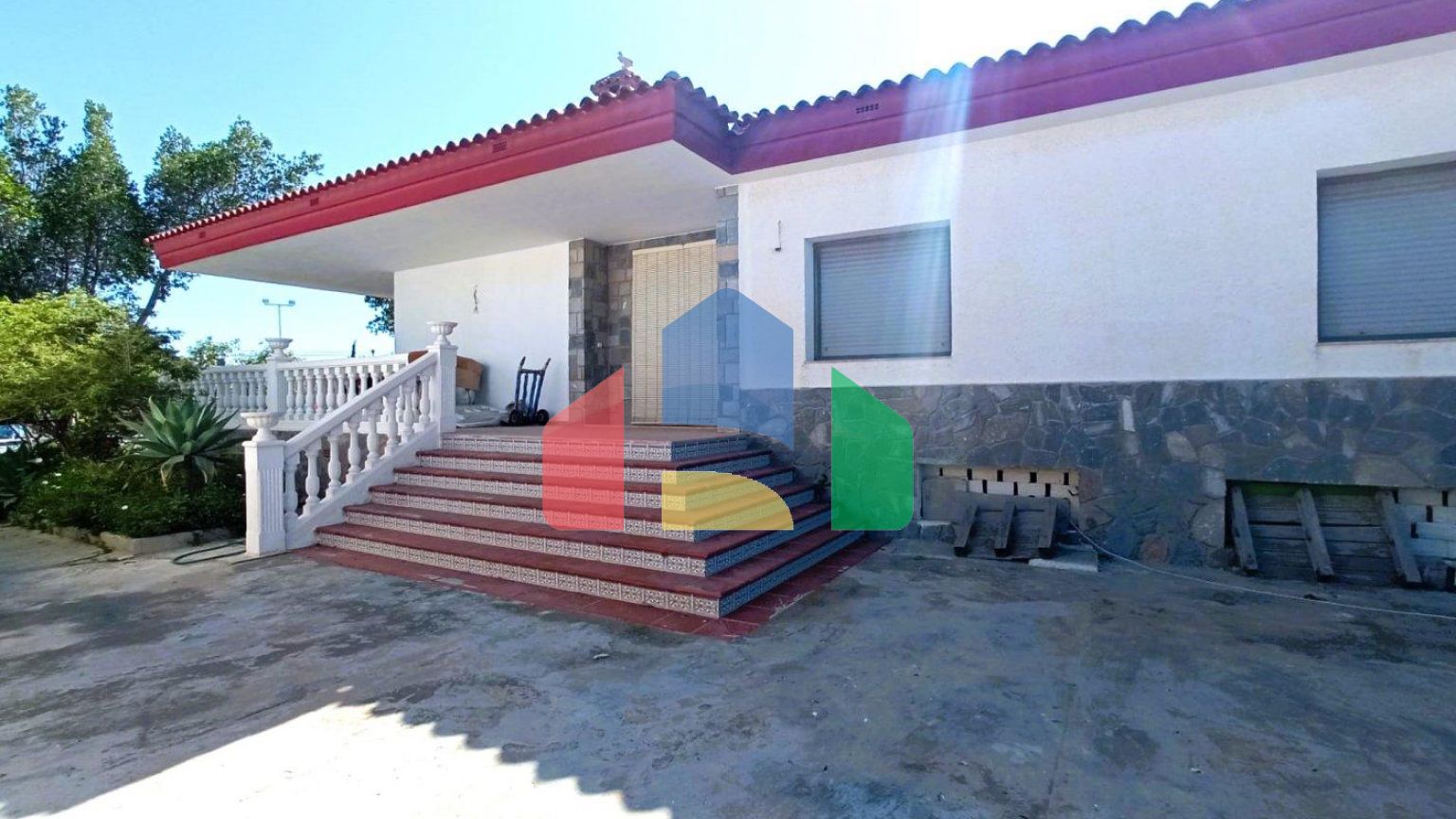 НЕЗАВИСИМАЯ ВИЛЛА 500 М2 — ЗЕМЛЯ 10 000 М2 РЯДОМ С БОНАЛЬБА — МУЧАМИЭЛЬ