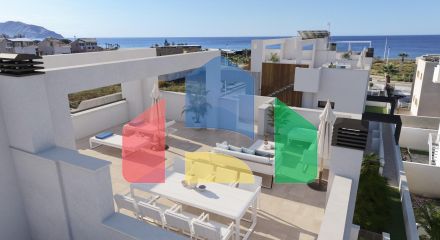 Новые дома всего в 150 метрах от пляжа в Пуэрто-де-Мазаррон