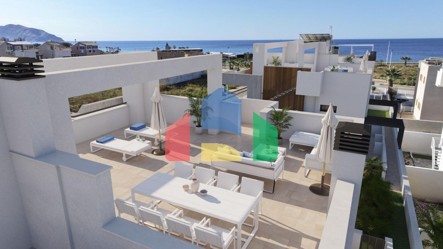 Новые дома всего в 150 метрах от пляжа в Пуэрто-де-Мазаррон
