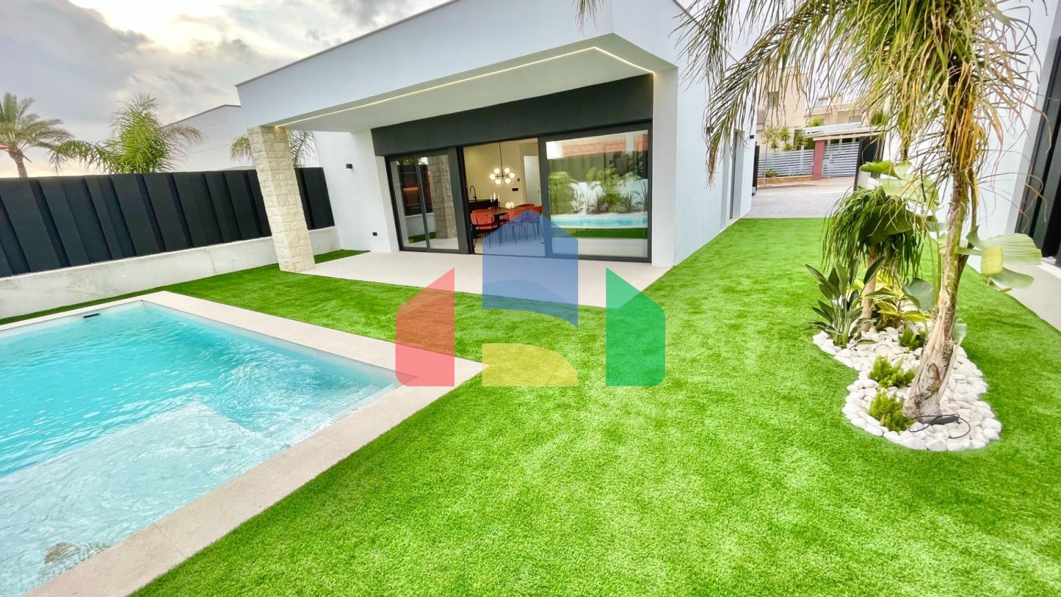 НОВЫЕ ВИЛЛЫ В МОЛИНА-ДЕ-СЕГУРА