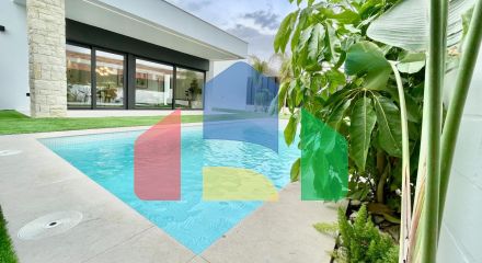 НОВЫЕ ВИЛЛЫ В МОЛИНА-ДЕ-СЕГУРА