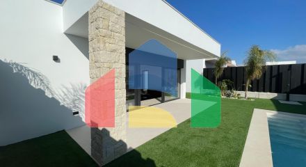 НОВЫЕ ВИЛЛЫ В МОЛИНА-ДЕ-СЕГУРА