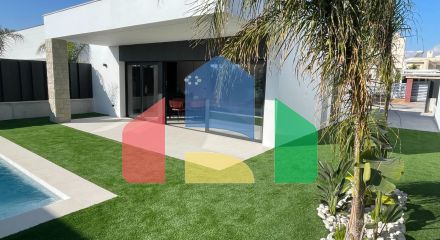 НОВЫЕ ВИЛЛЫ В МОЛИНА-ДЕ-СЕГУРА