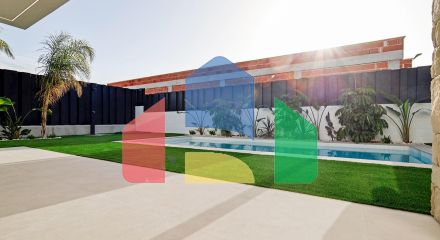 НОВЫЕ ВИЛЛЫ В МОЛИНА-ДЕ-СЕГУРА