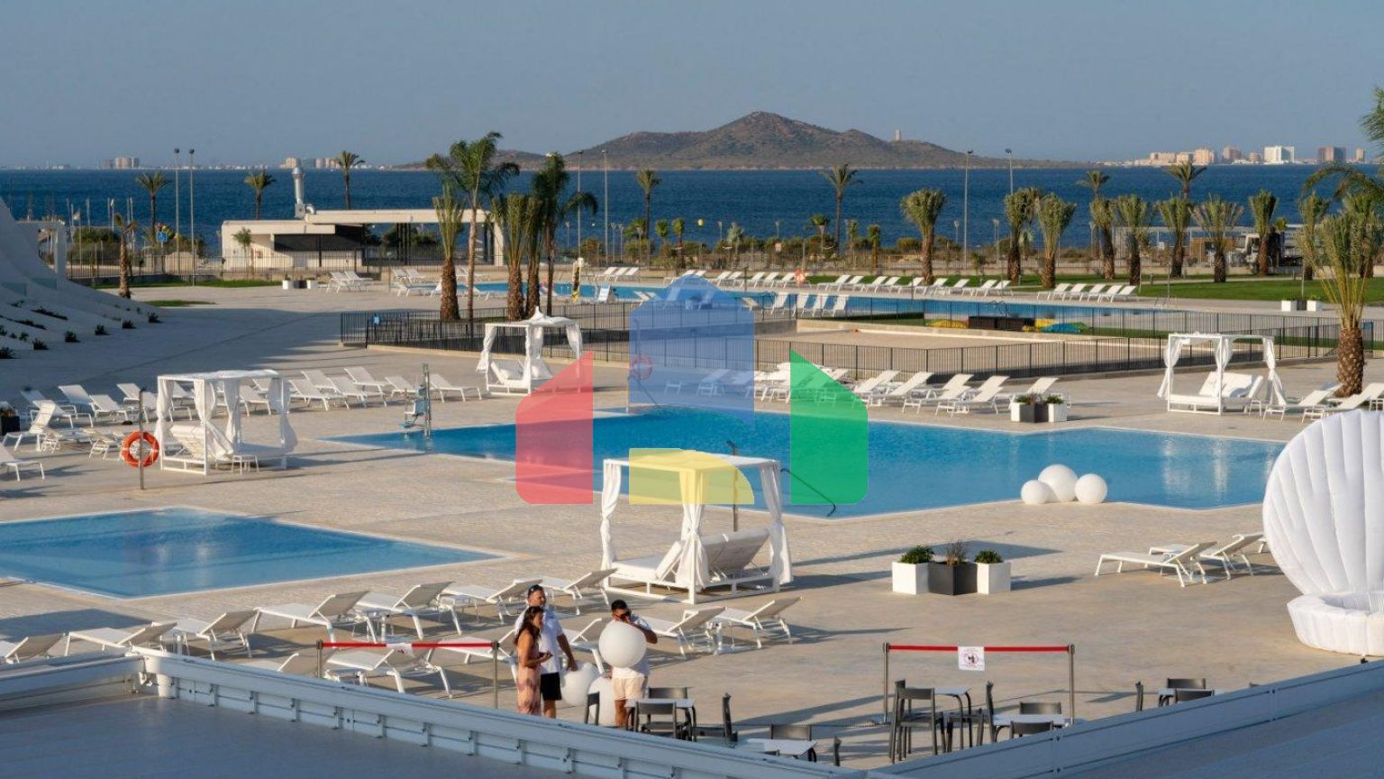 НОВЫЕ ВИЛЛЫ В ЛОС УРРУТИАС, МУРСИЯ