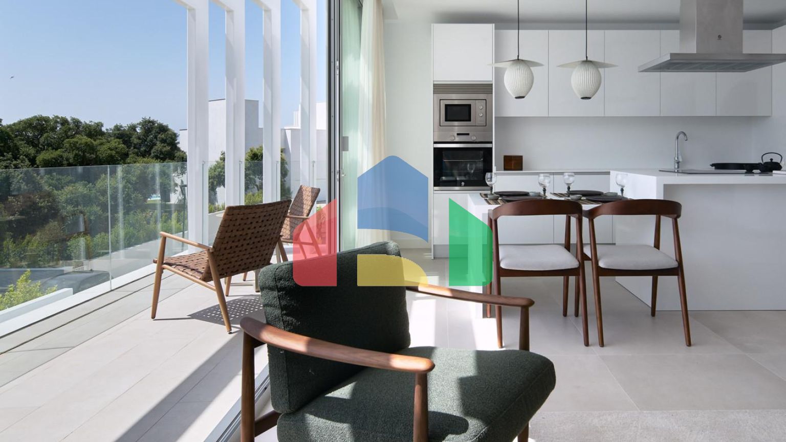 Роскошные трехкомнатные апартаменты недалеко от клуба гольфа La Cañada в резервации Сотогранде