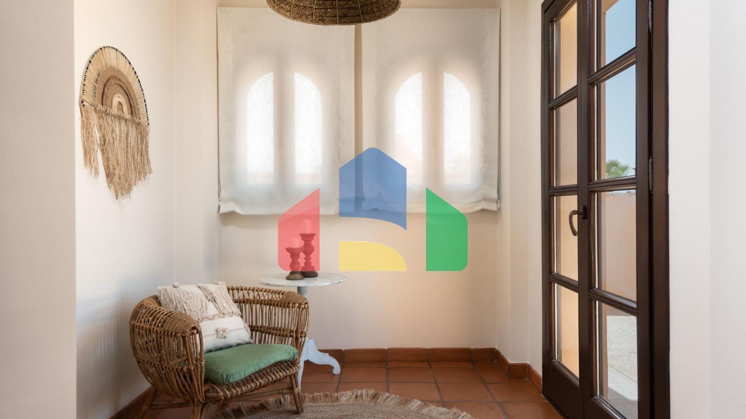 Впечатляющая вилла с 4 спальнями в Сотогранде