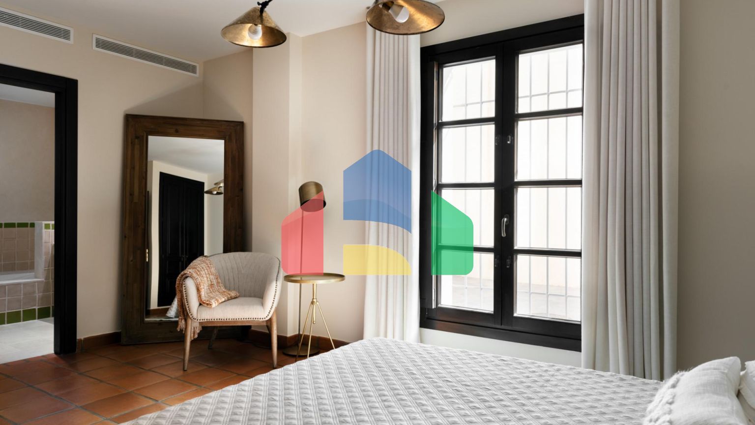 Впечатляющая вилла с 4 спальнями в Сотогранде