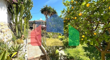 BEAUTIFUL ANDALUSIAN STYLE VILLA WITH AMAZING SEA VIEWS, LARGE SWIMMING POOL AND PRIVATE GARDEN