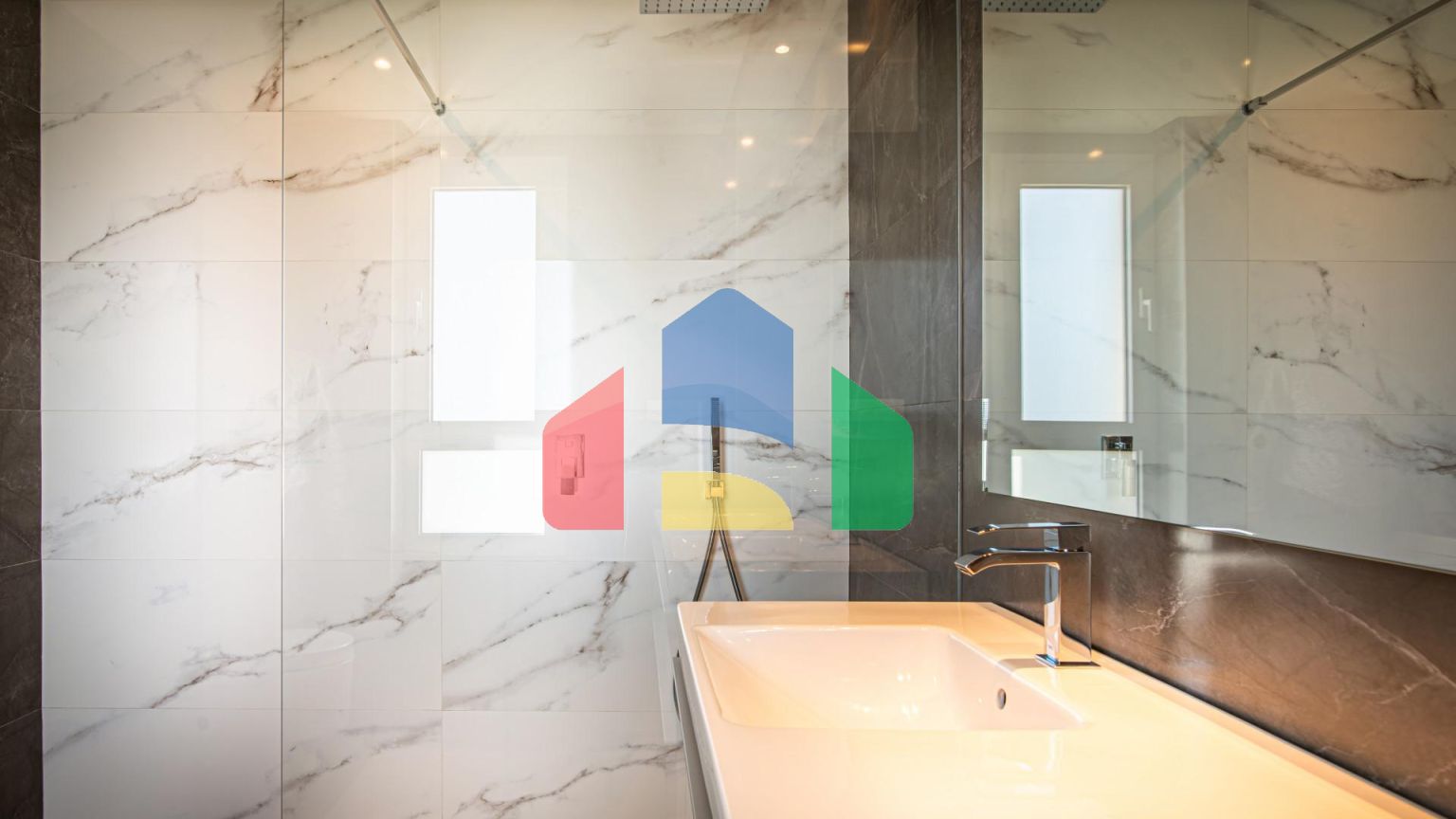 Совершенно новая 3-комнатная квартира с панорамным видом на море в Сотогранде