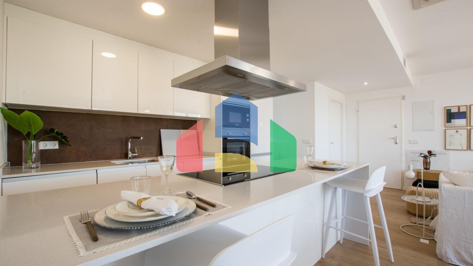 НОВЫЙ КОМПЛЕКС В ВИЛЬЯЙОХОСЕ