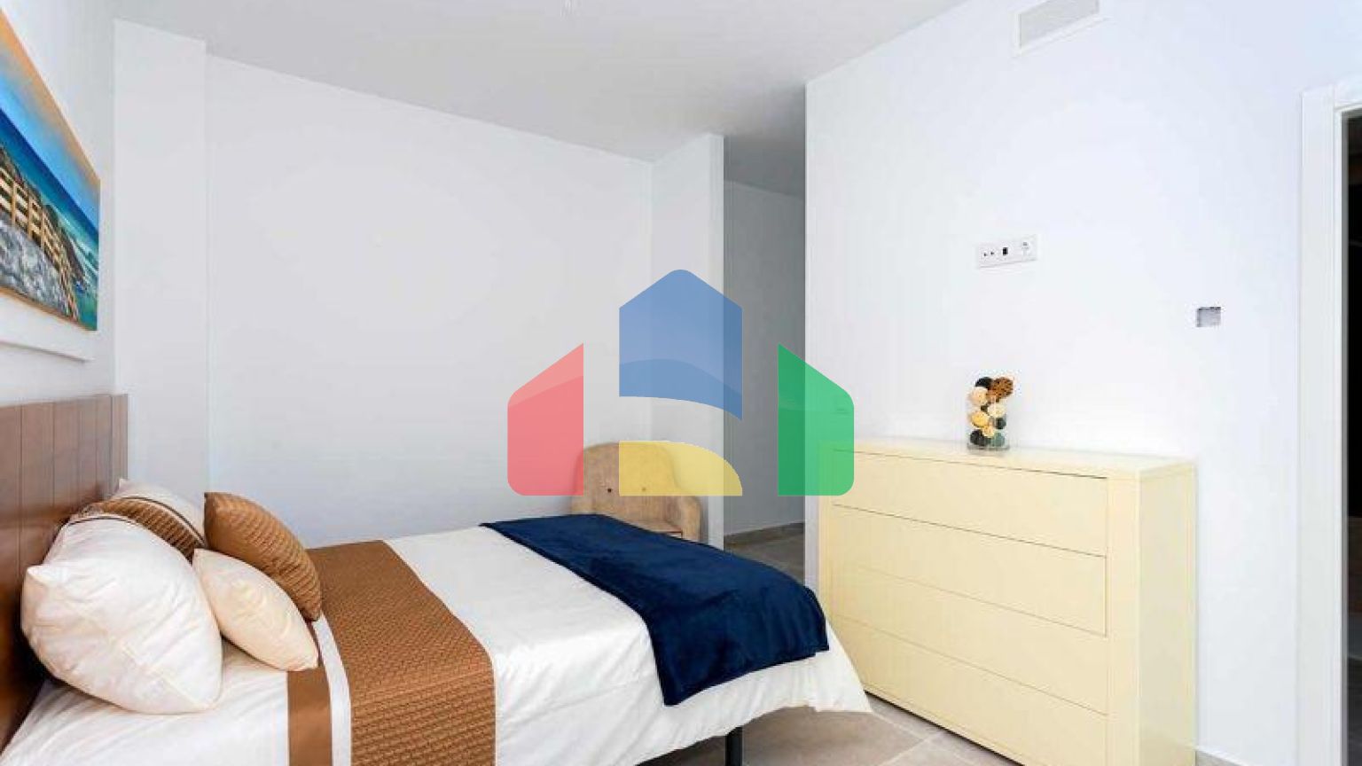 ВИЛЛА СРЕДИЗЕМНОМОРСКОГО ДИЗАЙНА БЛИЗКО КО ВСЕМ