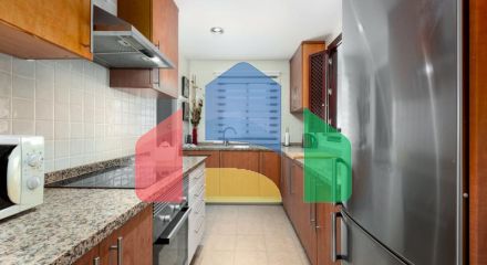 Элегантные апартаменты на первом этаже с видом на море и Гибралтар в Ла-Алькаидеса