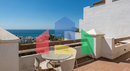 Пентхаус с Панорамным Видом на Море и Просторной Террасой в Ла Алькайдеса