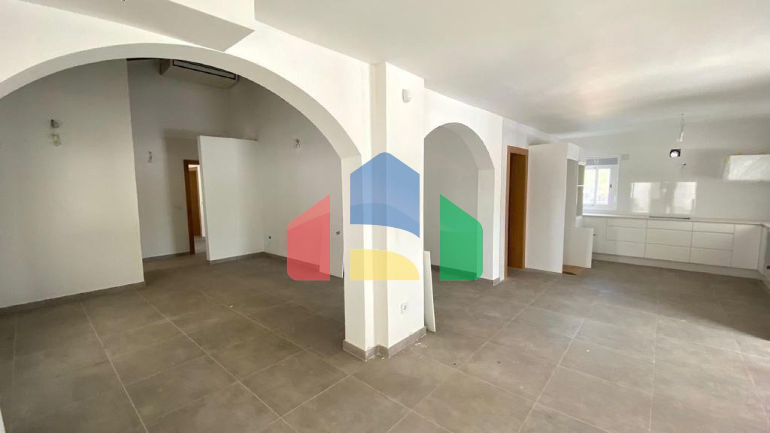 Шале ‘Чистый Холст’ для мечты и создания по вашему вкусу