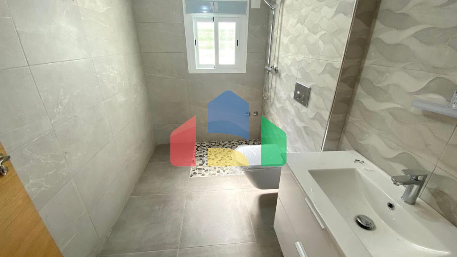 Шале ‘Чистый Холст’ для мечты и создания по вашему вкусу