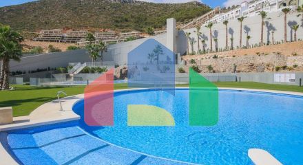 RESIDENTIAL WITH SEA VIEWS AND LARGE TERRACES!!!