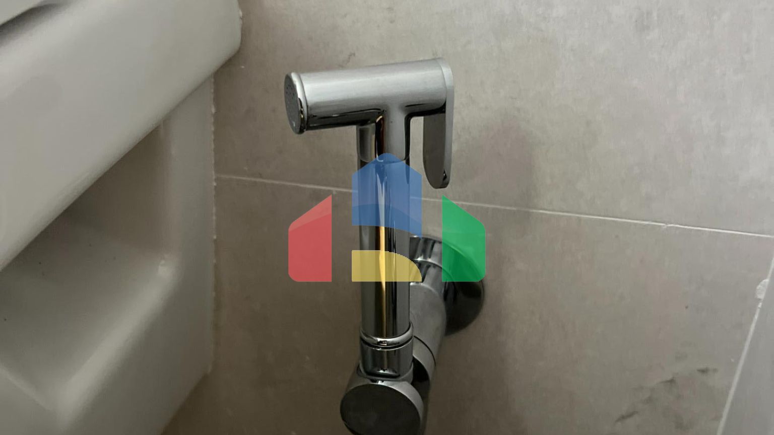 Трехкомнатная квартира в закрытом комплексе в новостройке в Гандии