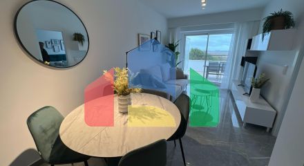 Трехкомнатная квартира в закрытом комплексе в новостройке в Гандии