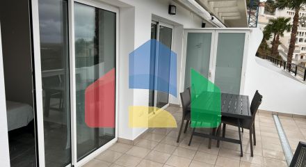 Трехкомнатная квартира в закрытом комплексе в новостройке в Гандии