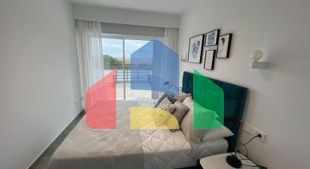 Трехкомнатная квартира в закрытом комплексе в новостройке в Гандии