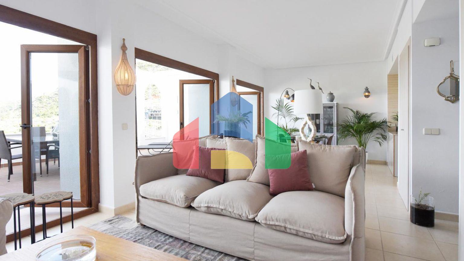 КВАРТИРА С ПРЕКРАСНЫМ ВИДОМ