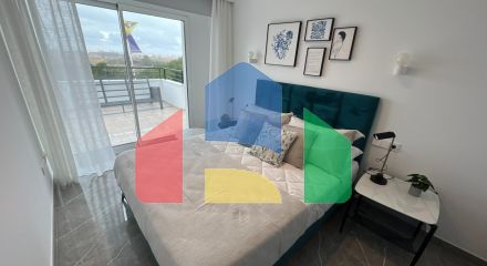 Трехкомнатная квартира в закрытом комплексе в новостройке в Гандии Трехкомнатная квартира в закрытом комплексе в новостройке в Гандии