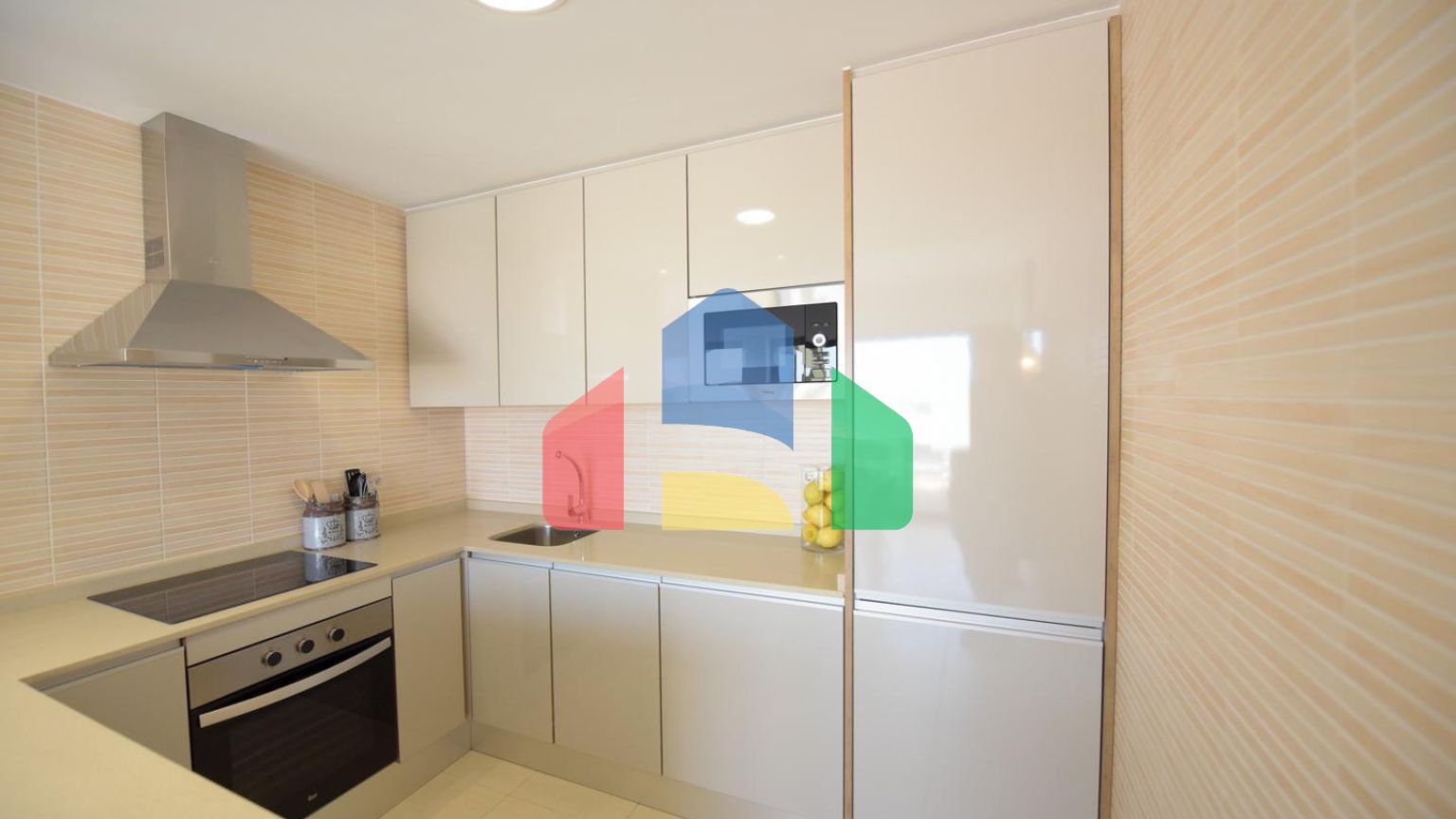 ЖИЛОЙ С ВИДОМ НА МОРЕ И БОЛЬШИМИ ТЕРРАСАМИ!!!