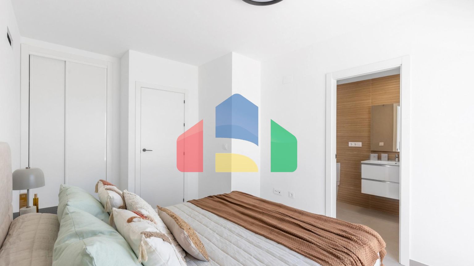 Современные таунхаусы с солярием и подвалом в Рафале, Аликанте