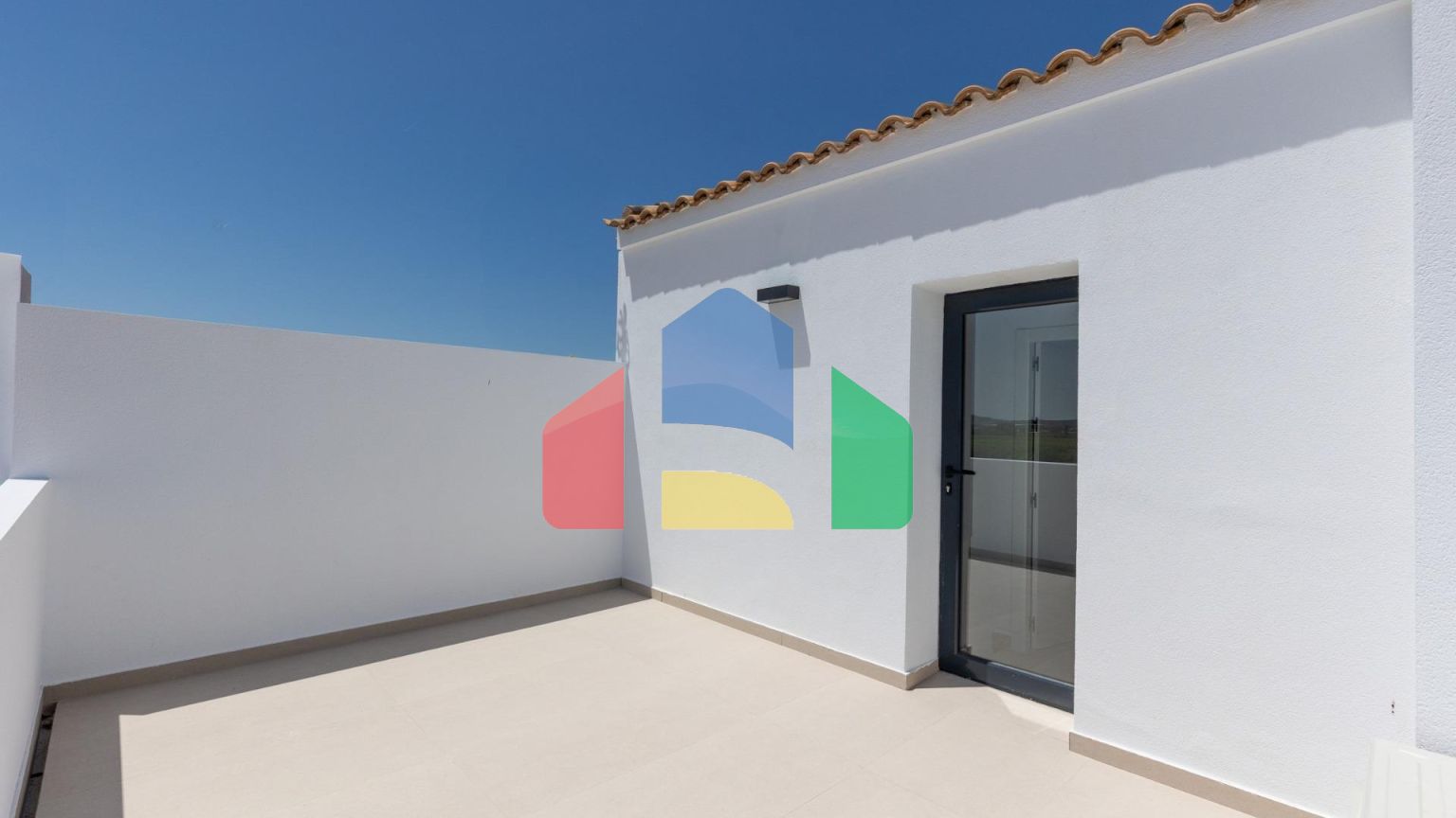 Современные таунхаусы с солярием и подвалом в Рафале, Аликанте