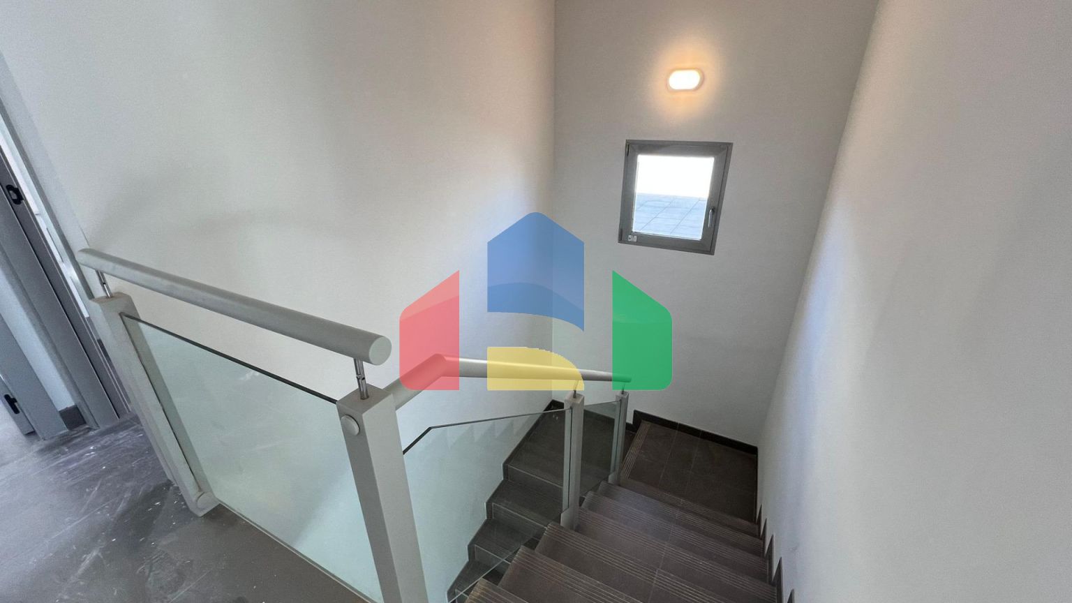 Дом в Monserrat ID V361