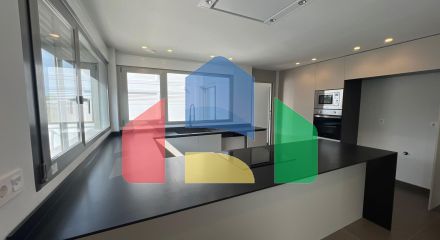 Дом в Monserrat ID V361