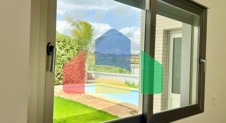 Дом в Monserrat ID V361