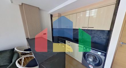Роскошная квартира с одной спальней, гаражом, кладовкой и большой террасой