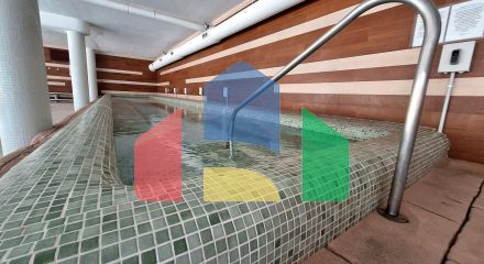 Роскошная квартира с одной спальней, гаражом, кладовкой и большой террасой Роскошная квартира с одной спальней, гаражом, кладовкой и большой террасой