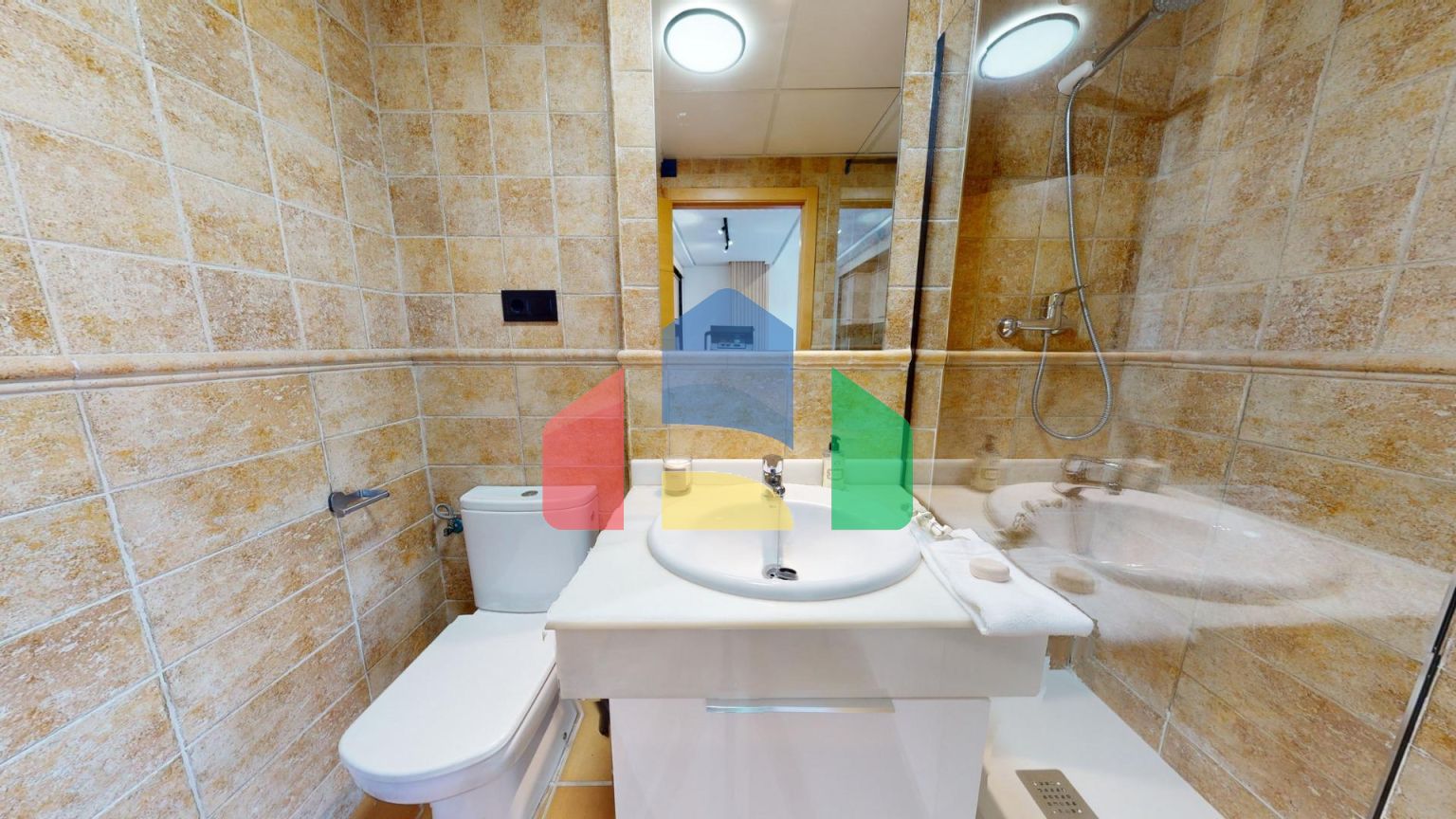 КРАСИВЫЙ ЖИЛОЙ КОМПЛЕКС РЯДОМ С АРЧЕНОЙ