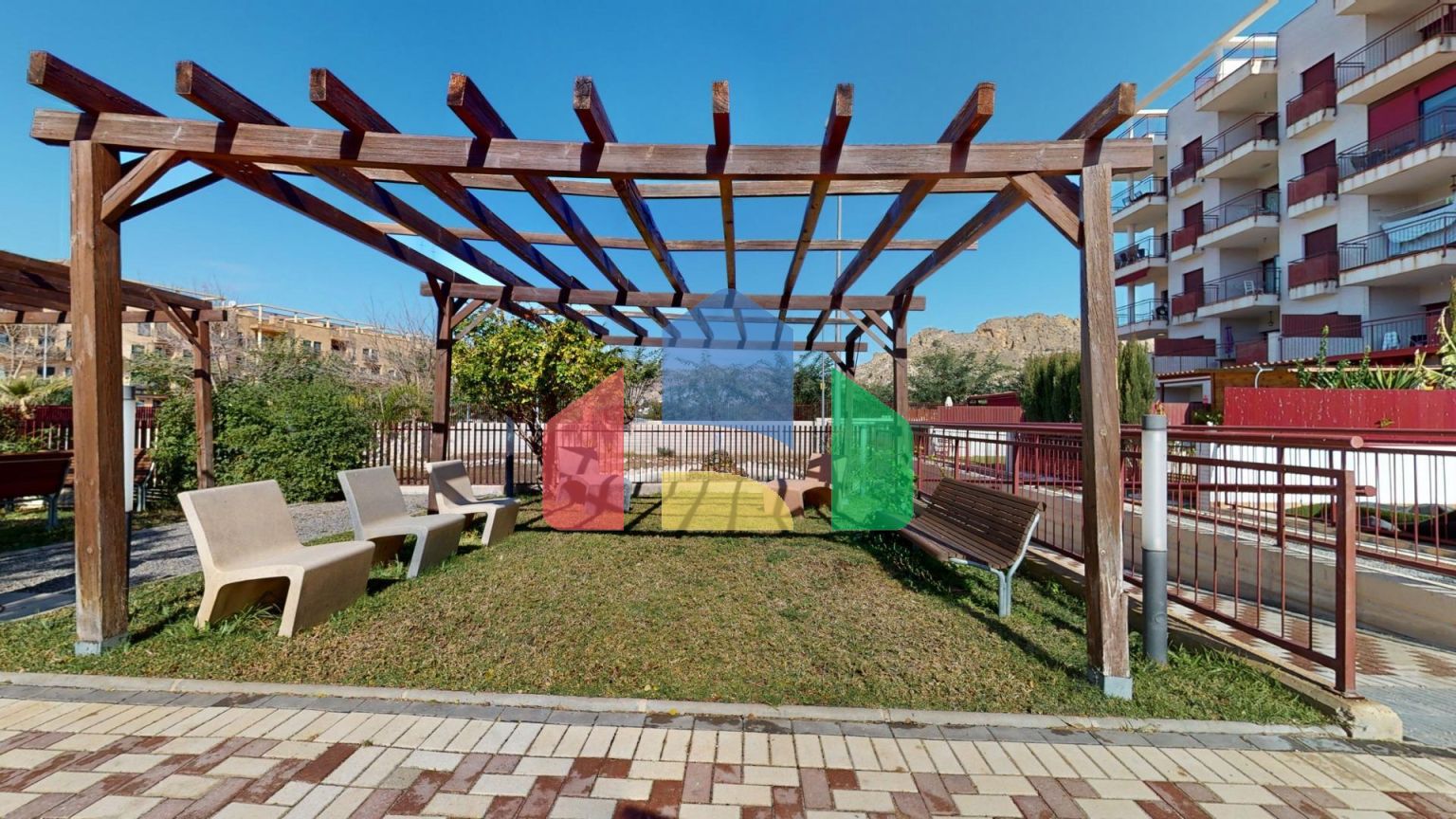 КРАСИВЫЙ ЖИЛОЙ КОМПЛЕКС РЯДОМ С АРЧЕНОЙ