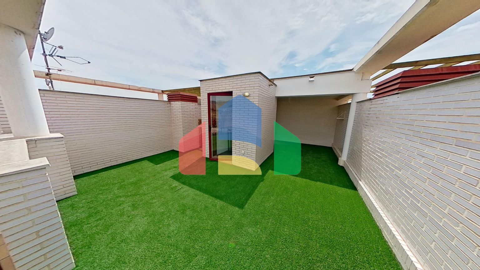 Мансарда в Архена с открытым видом и всеми удобствами