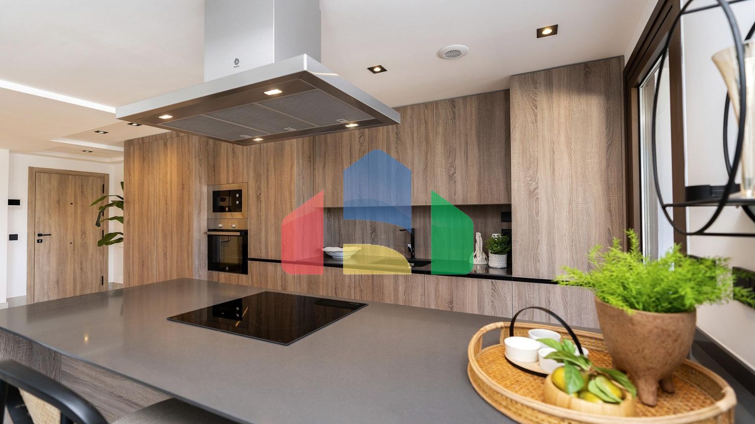 ОВЫЙ ЖИЛОЙ КОМПЛЕКС В ИСТАНЕ, НЕДАЛЕКО ОТ МАРБЕЛЬИ