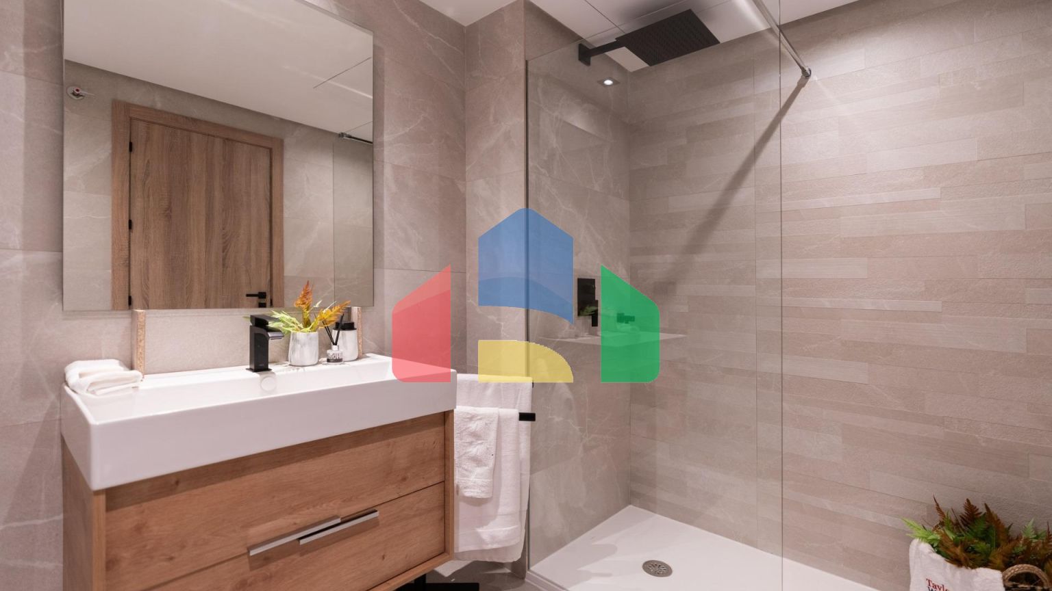 ОВЫЙ ЖИЛОЙ КОМПЛЕКС В ИСТАНЕ, НЕДАЛЕКО ОТ МАРБЕЛЬИ