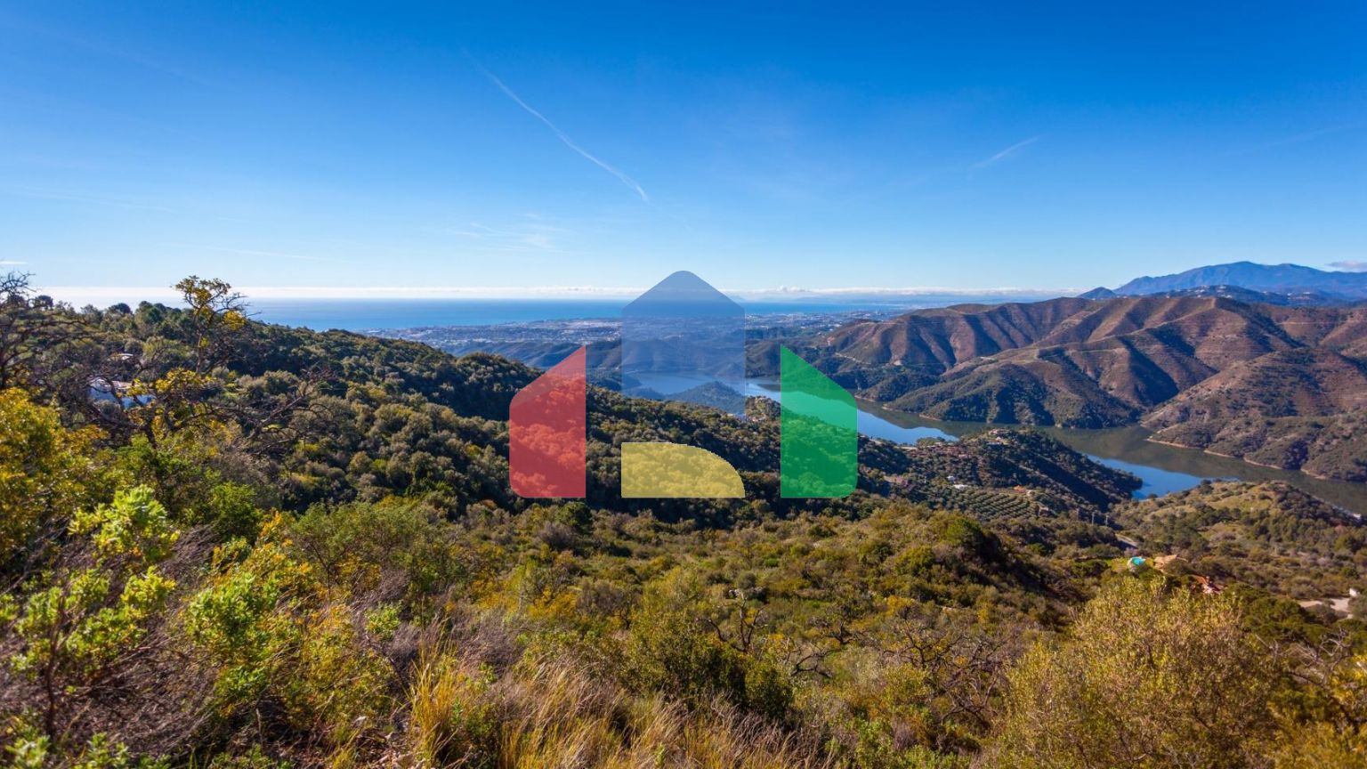 ОВЫЙ ЖИЛОЙ КОМПЛЕКС В ИСТАНЕ, НЕДАЛЕКО ОТ МАРБЕЛЬИ